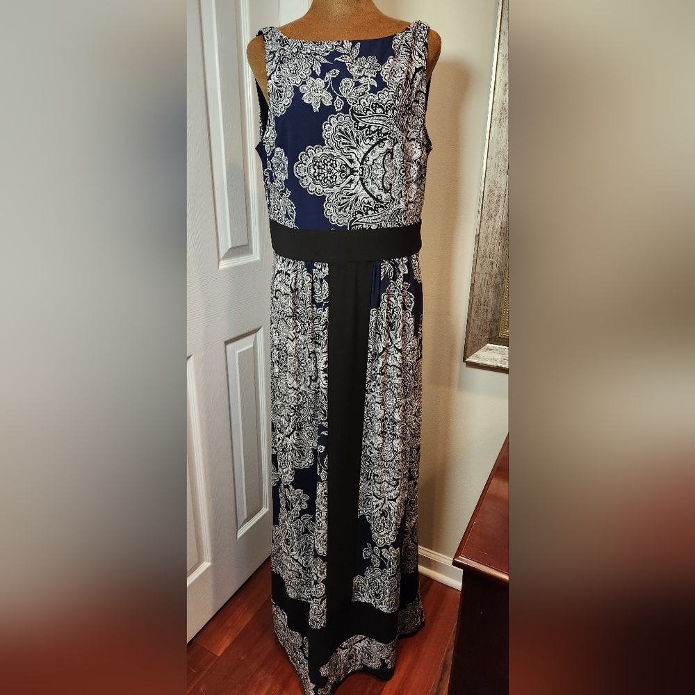 Chaps Navy and Black Paisley Maxi Dress